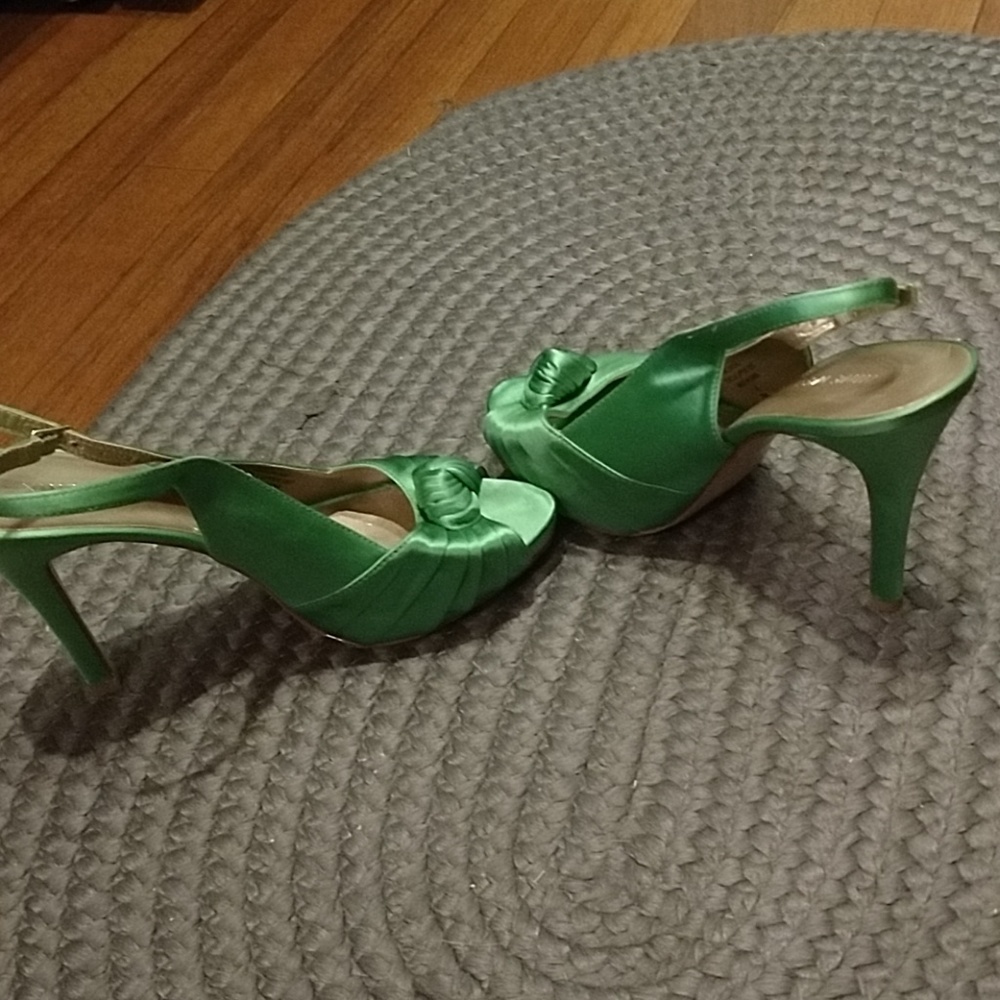 Shoes - Picture 2 of 4